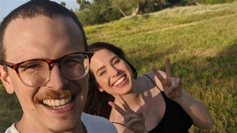 iDubbbz and Anisa Jomha reveal they are getting。